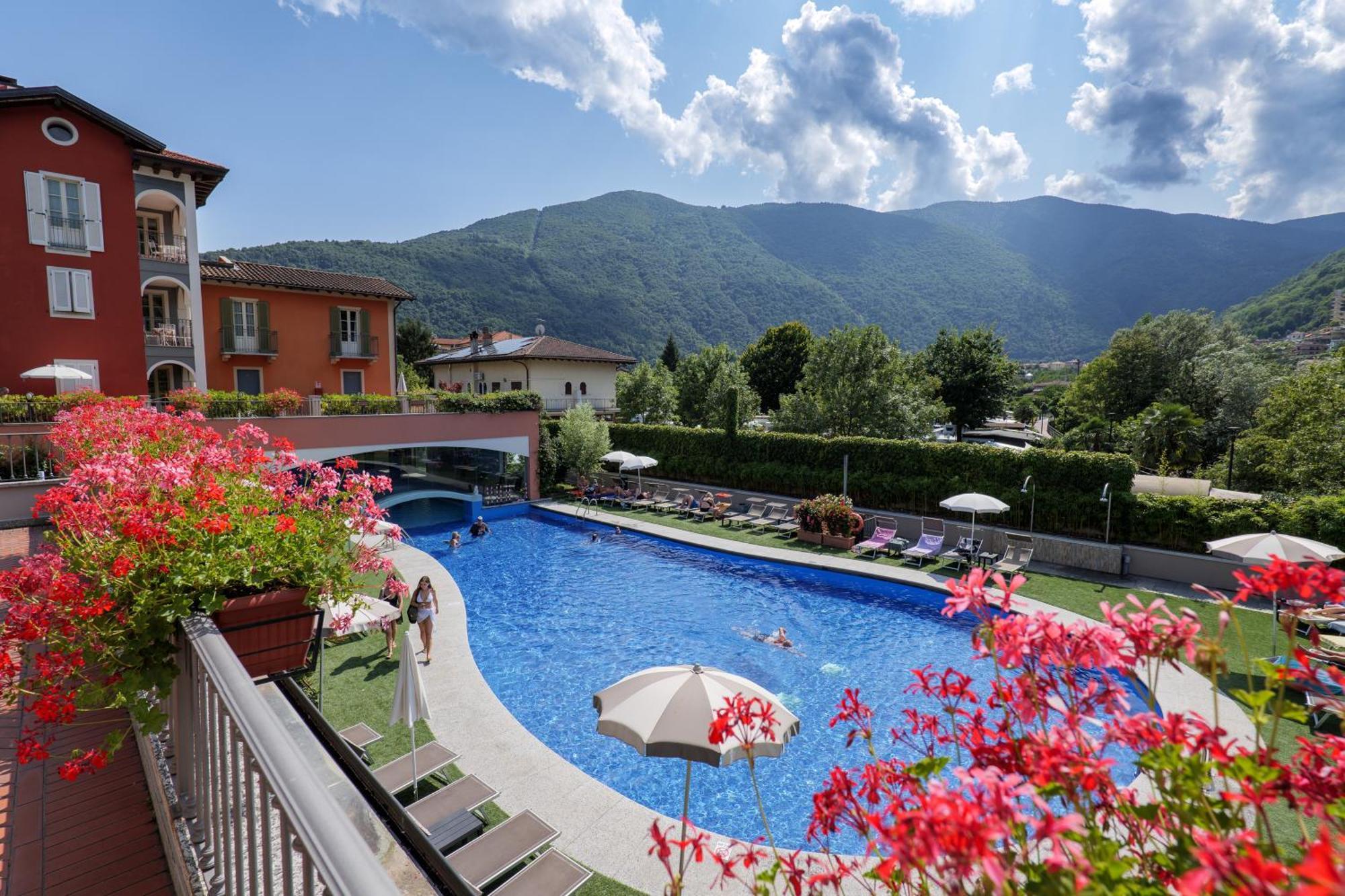 Aquazzurra Resort & Aparthotel Cannobio Extérieur photo